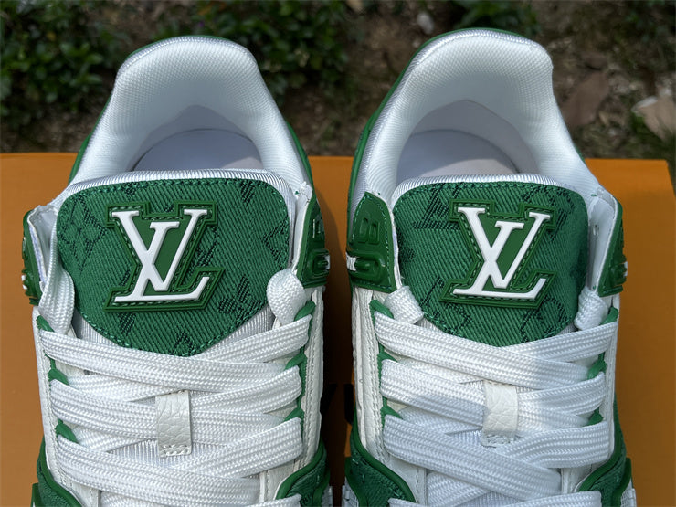 Trainer Green and White 2