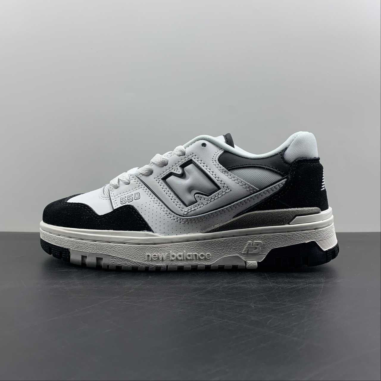 550 White and Gray