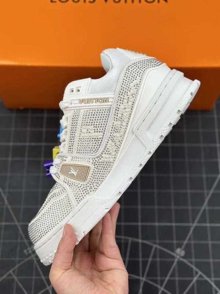 Trainer Creme Cravejado