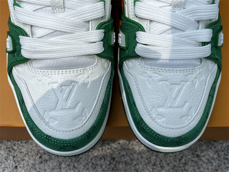 Trainer Green and White 2