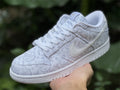 SB Low Ess White Paisley 2