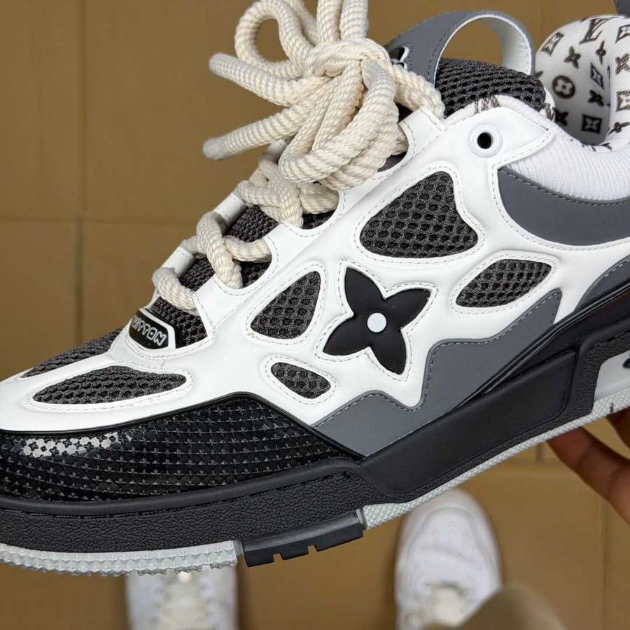 Skate Grey