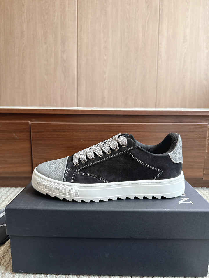 Numeris Black and Grey
