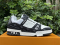 Trainer Black and White 2