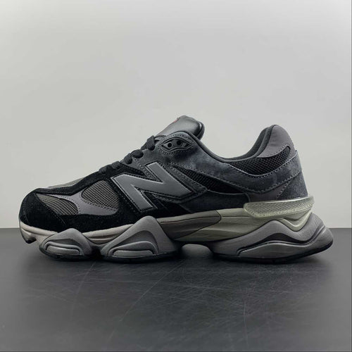 9060 Black Castlerock