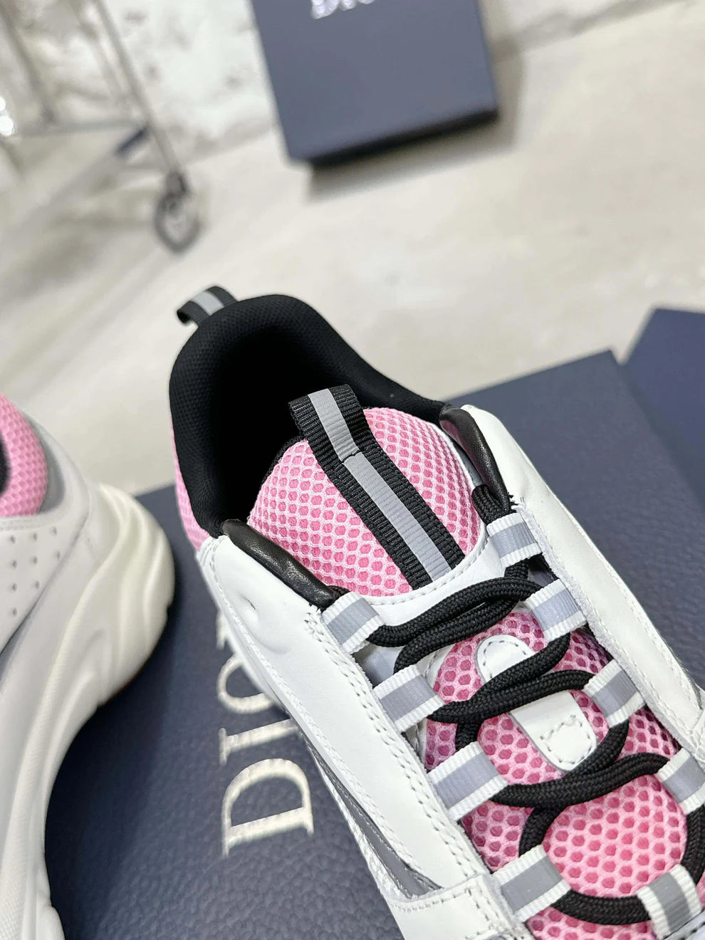 B22 Pink Mesh