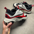 B22 White Red 3