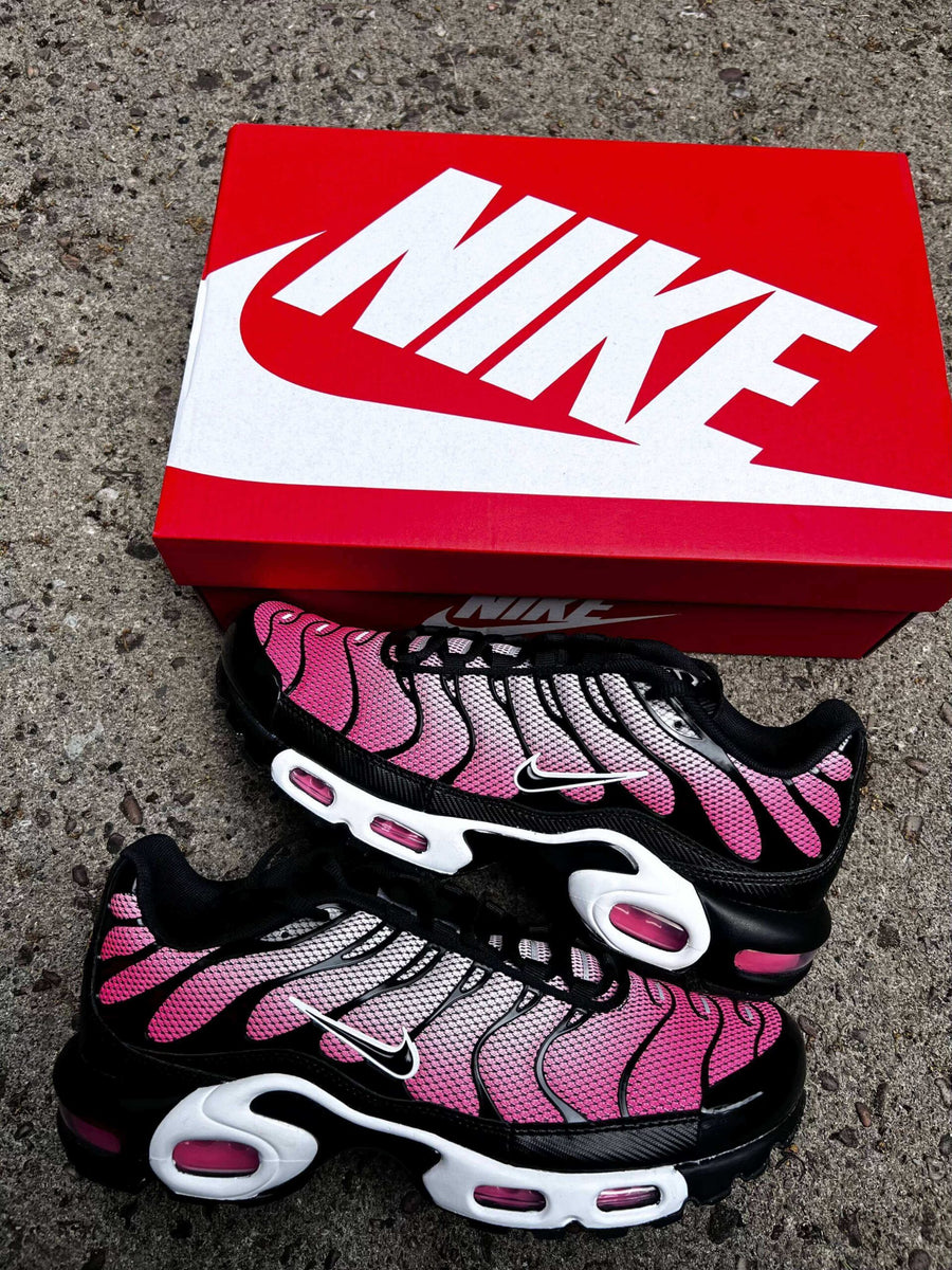 Air Max Plus TN Black And Pink