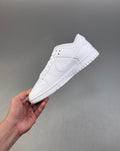 Dunk SB Triple White 4