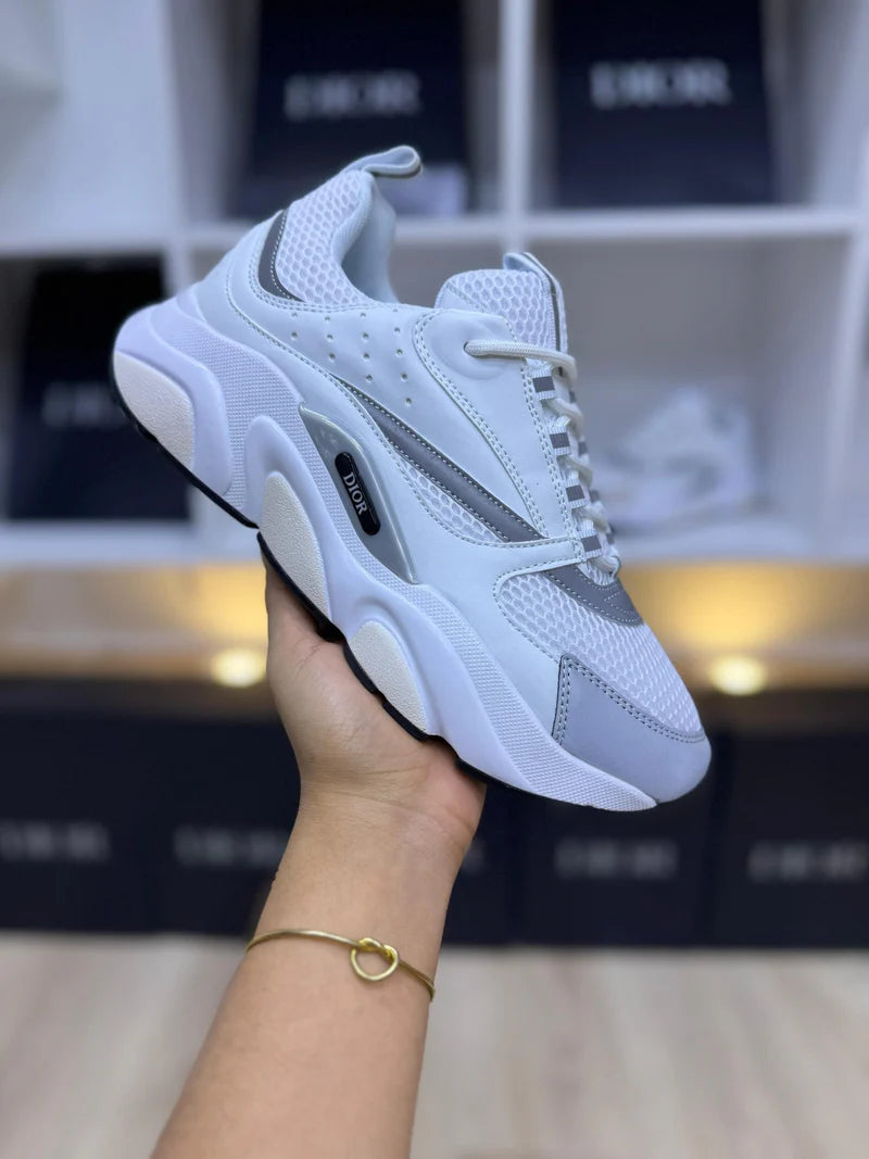 B22 White