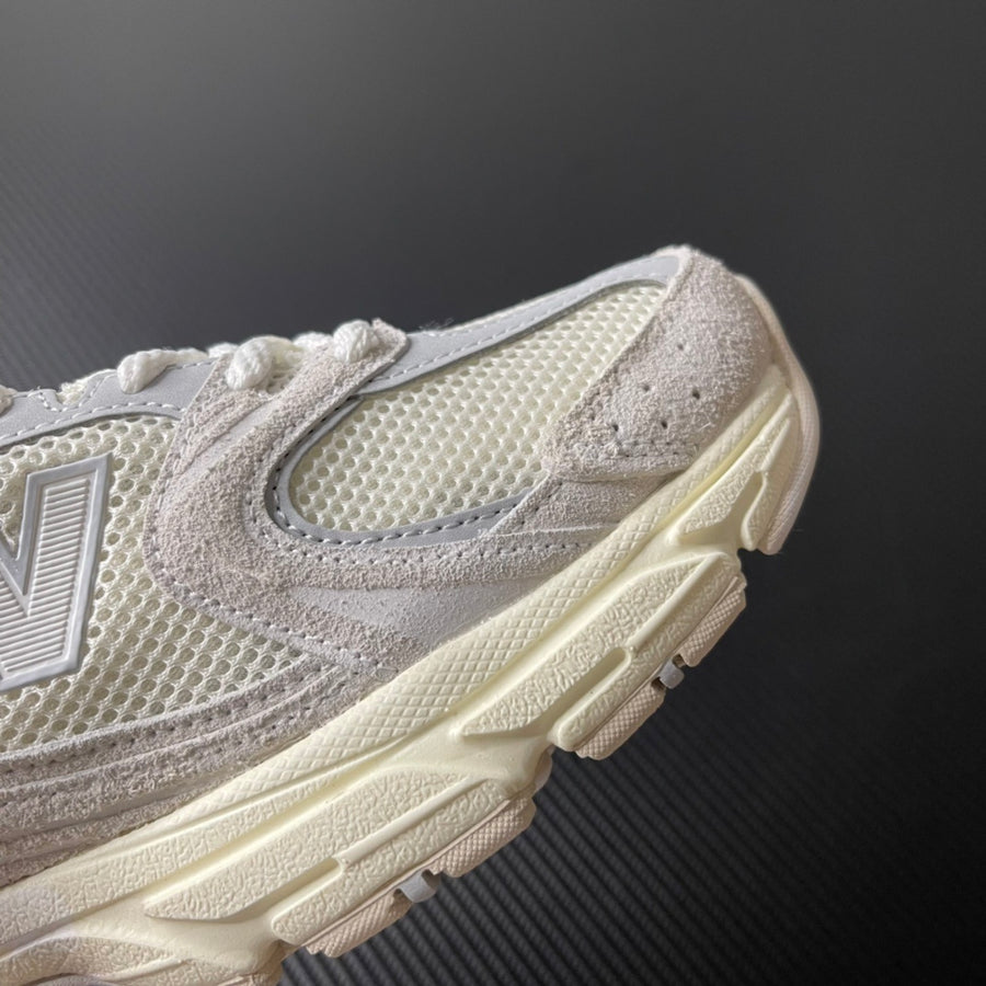 NB 530 Yellow and Beige