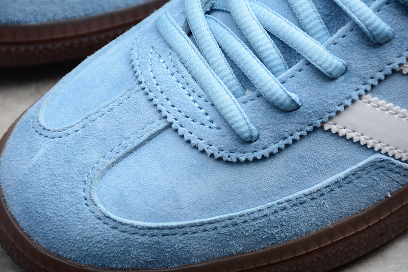 AD Spezial Blue and White 2