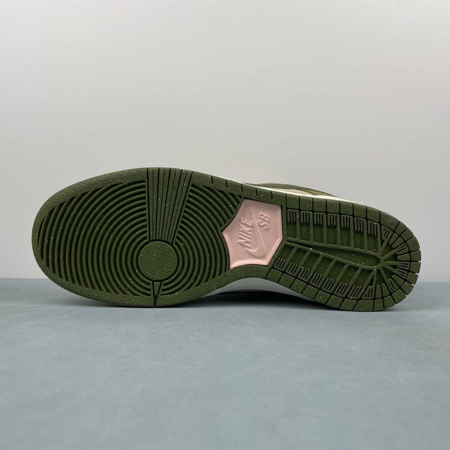 Dunk SB Yuto Horigome Matcha