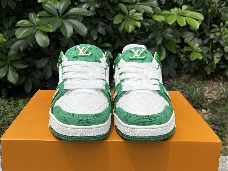 Trainer Green and White 2