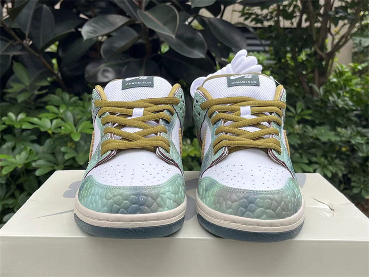 Dunk Low Chameleon