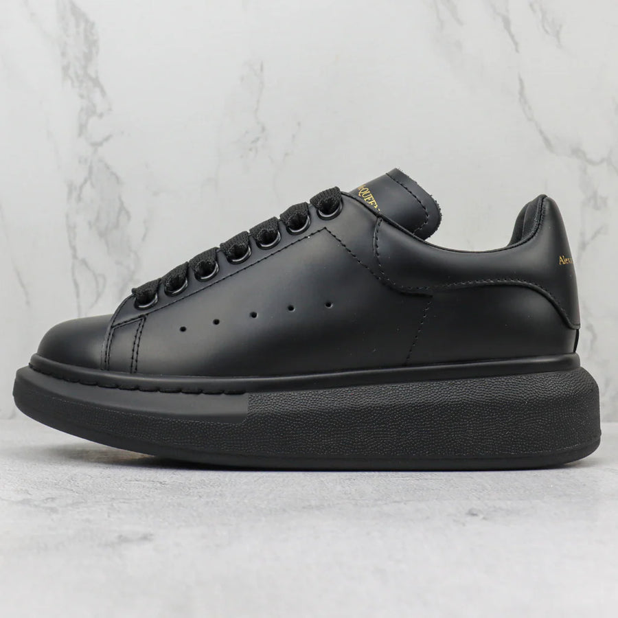 Alexander McQueen All Black