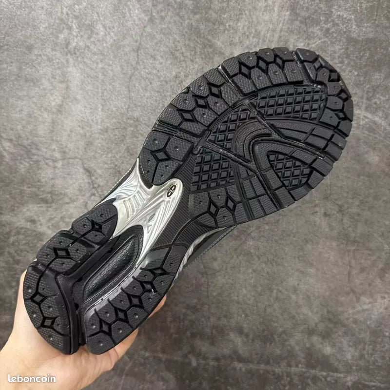 NB 1906 Black