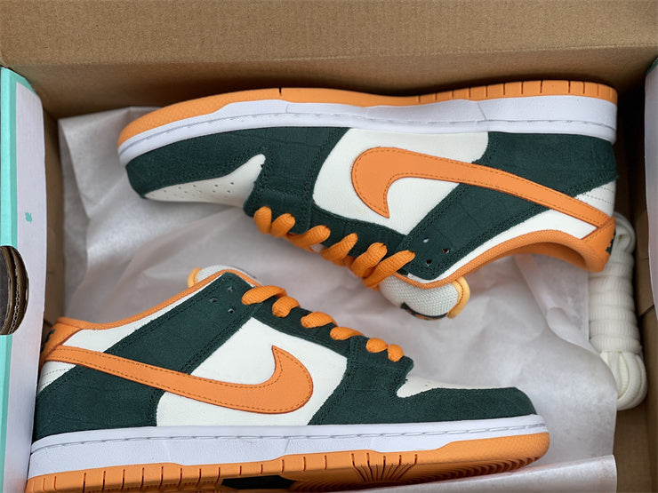 Dunk SB Legion Pine Kumquat
