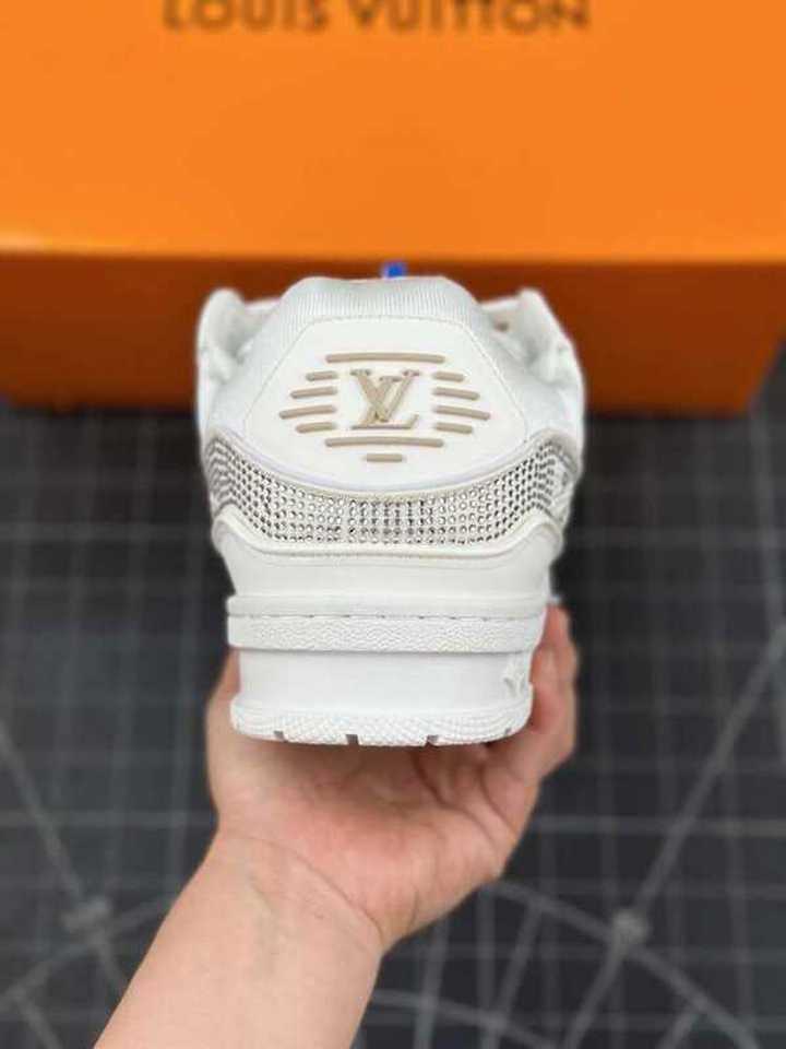 Trainer Creme Cravejado