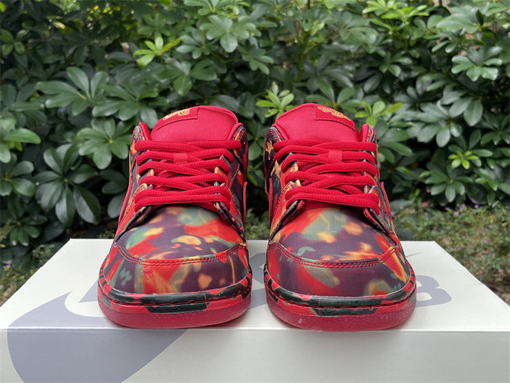 Dunk SB The Wizard of Oz Poppy Field