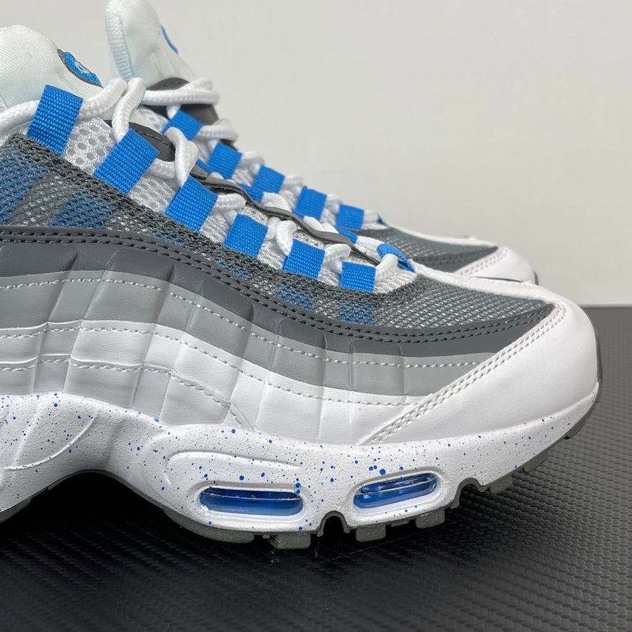 Air Max 95 White and Blue