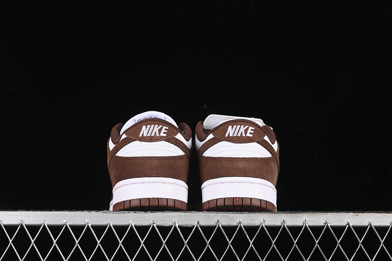 Dunk SB Brown And White
