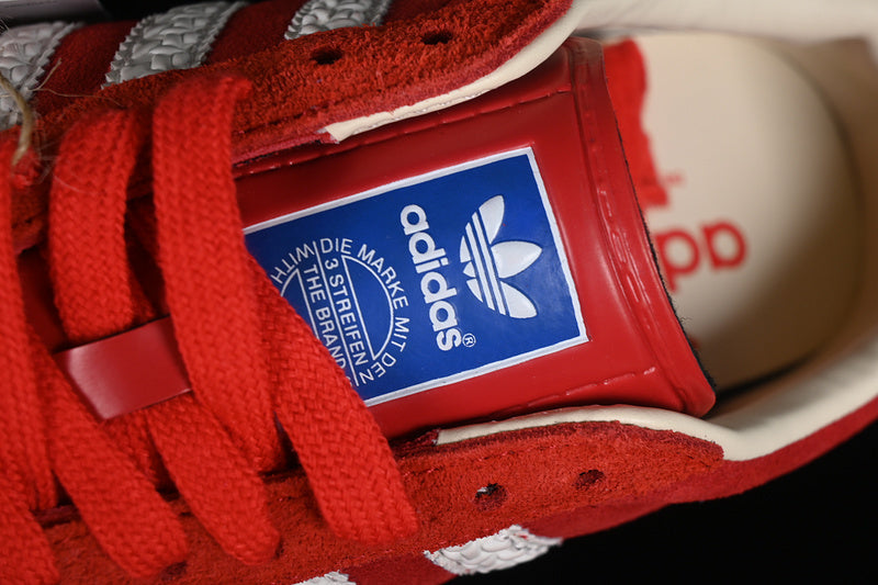 Gazelle Red and White