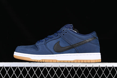 Dunk SB Midnight Navy Gum