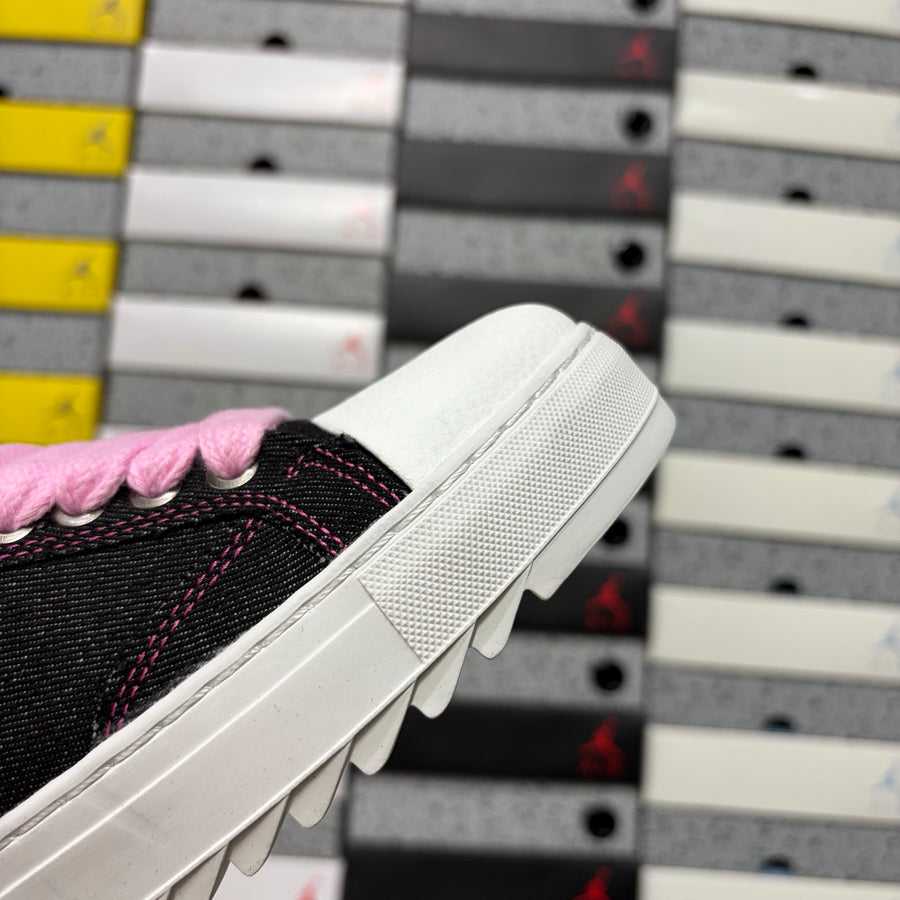 Numeris Black and Pink