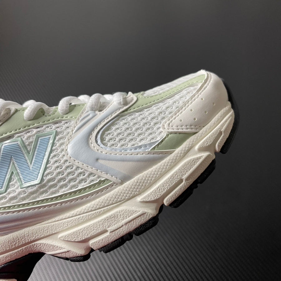 NB 530 Green and Blue