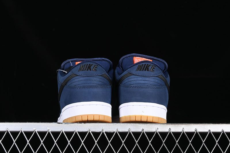 Dunk SB Midnight Navy Gum