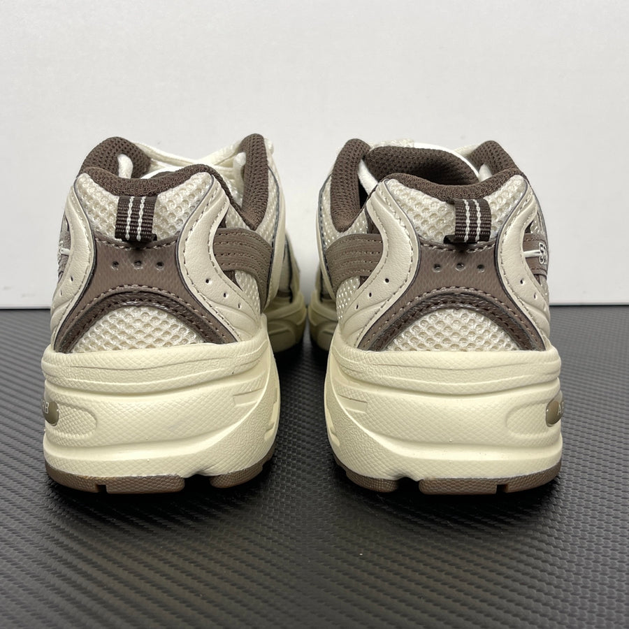 NB 530 Brown and beige