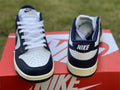 Dunk Low Blue Navy Vintage 4
