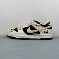 Dunk SB Black And Bege 2