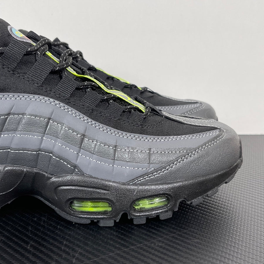 Air Max 95 Black and green