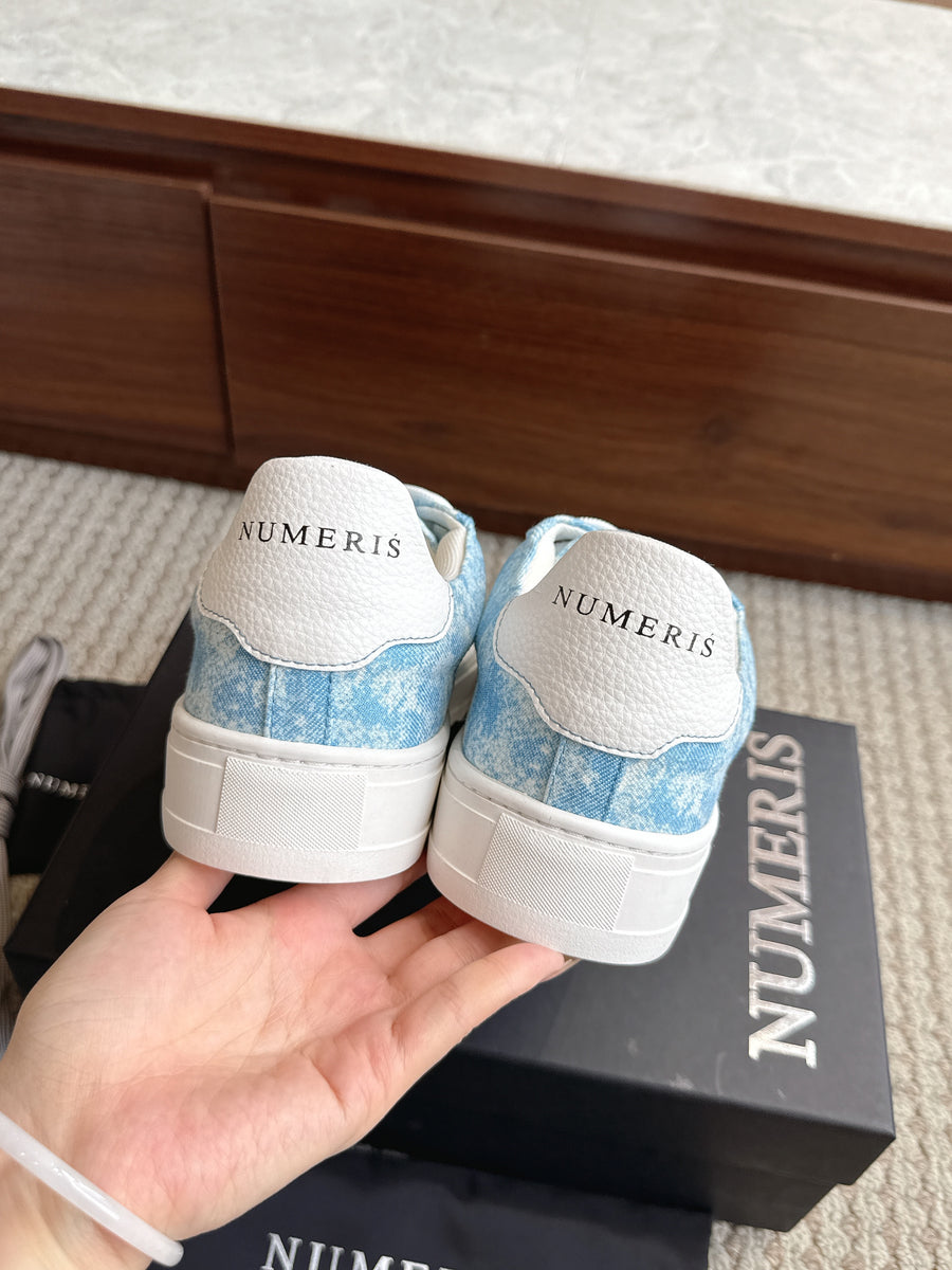 Numeris Blue and White