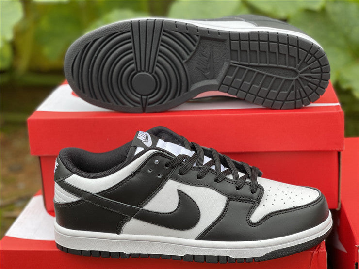 Dunk Low Panda