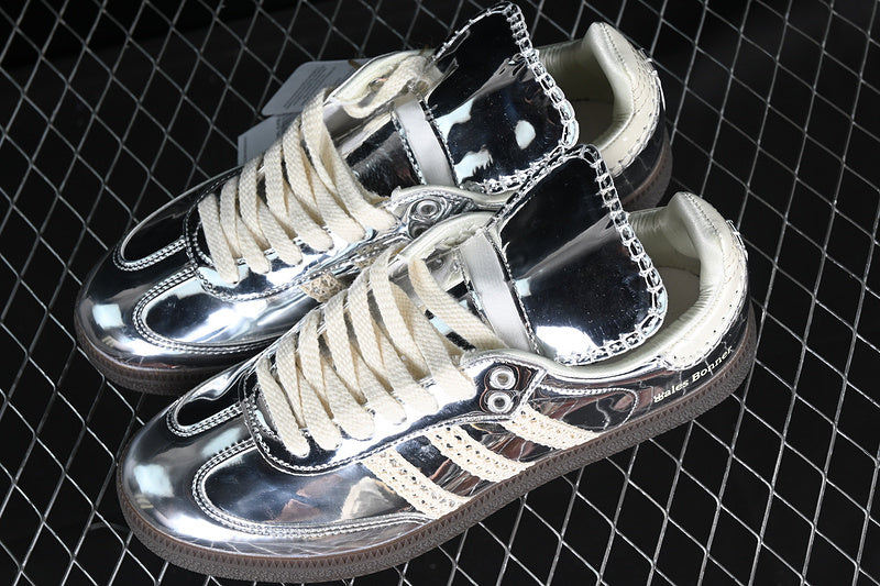 Samba Silver Wales Silver Metallic