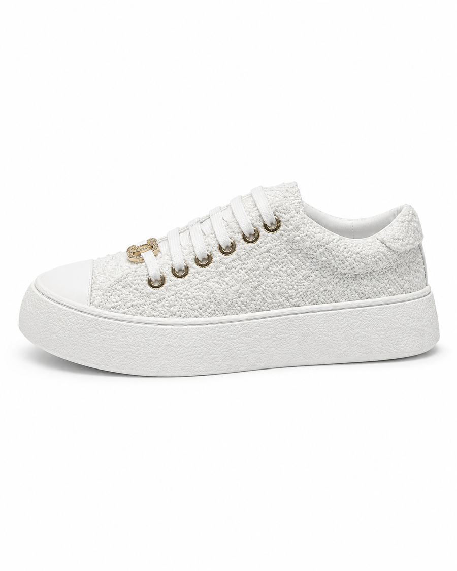 Tweed CC White