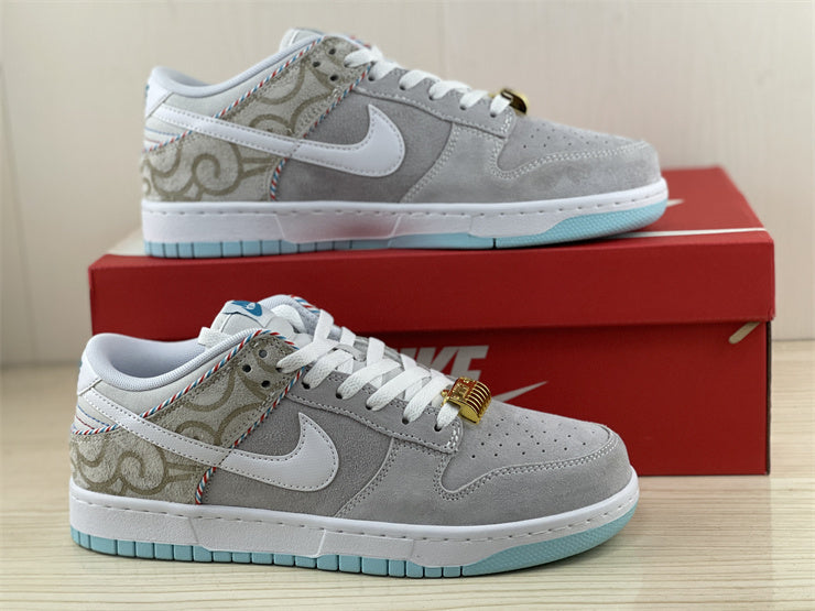 Dunk Low White Barber