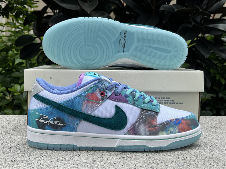 Futura Laboratories x Nike Dunk SB