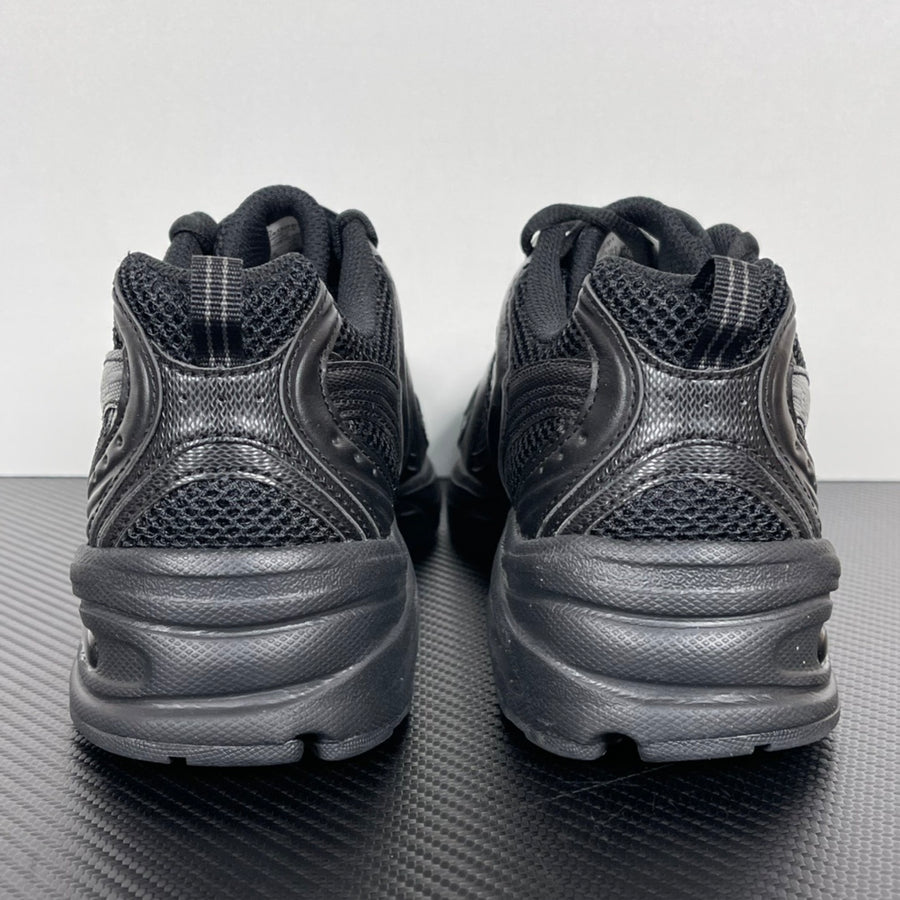 NB 530 Black