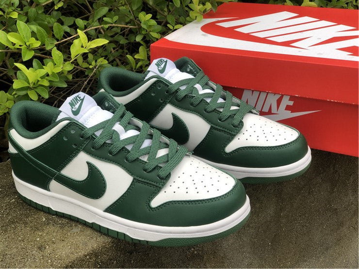 Dunk Low Green and White