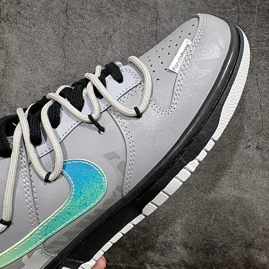 Dunk Low PandaPrank