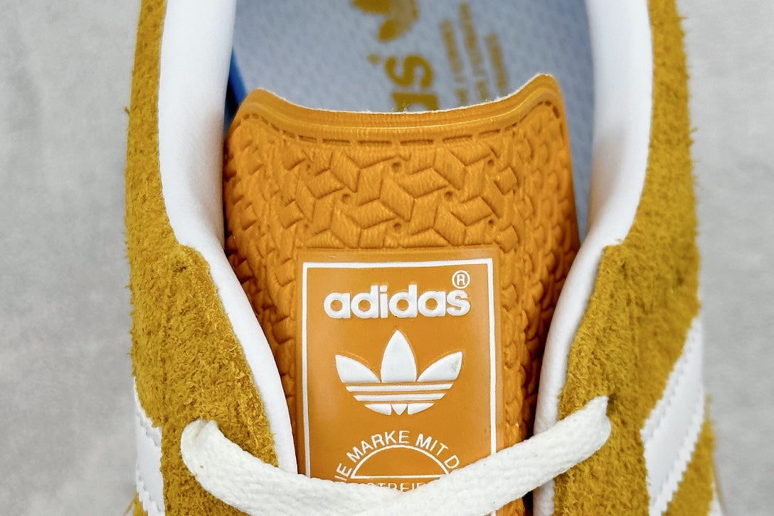 Gazelle Yellow