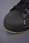 Superstar Black Floral Embroidery 4