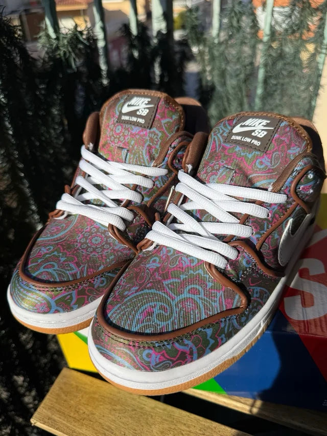 SB Dunk Low Paisley Brown
