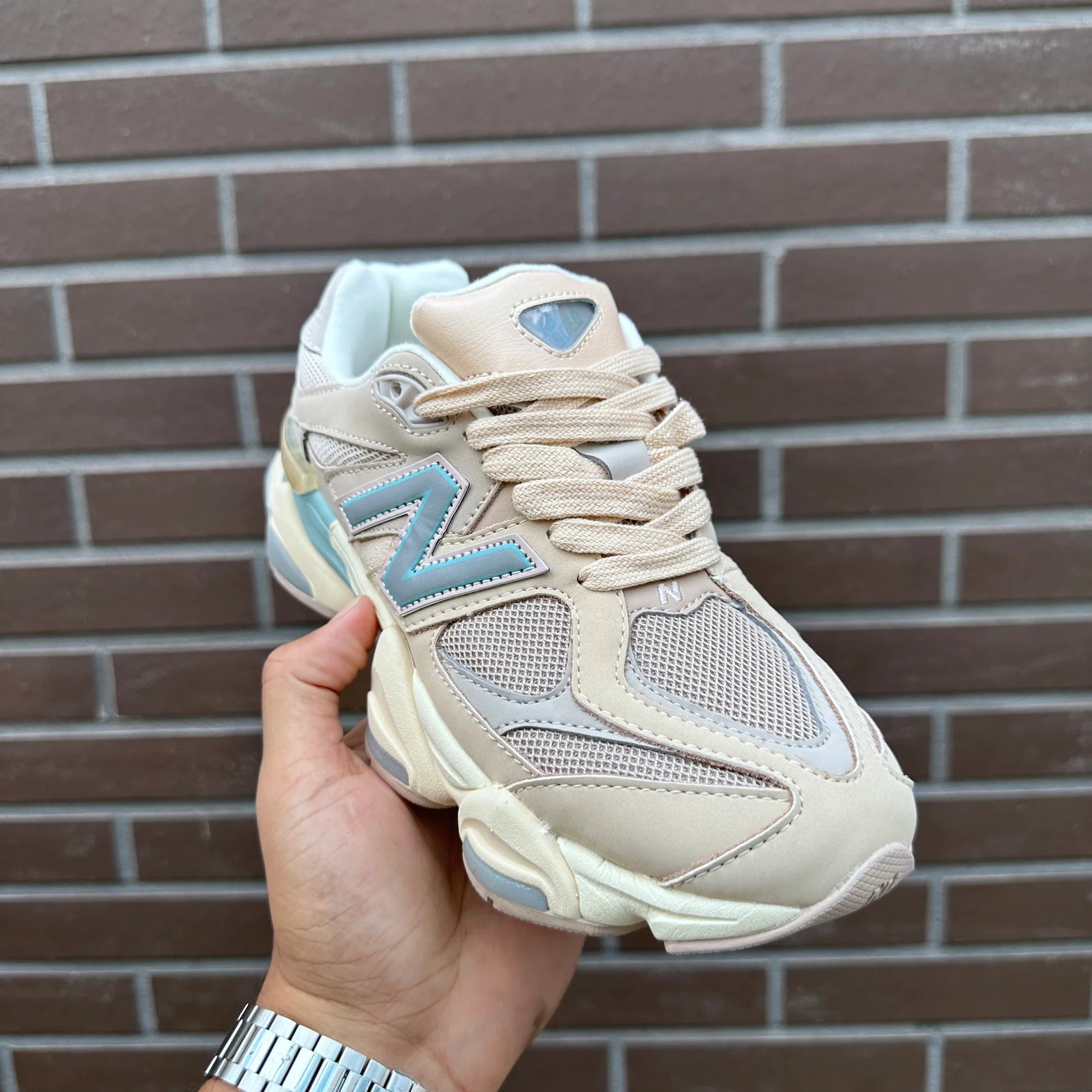 9060 Ivory Cream