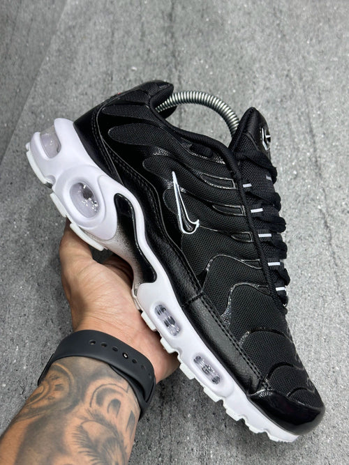 Air Max Plus TN Black White