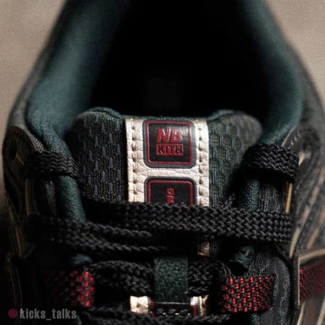 NB 1906 Black and Gold